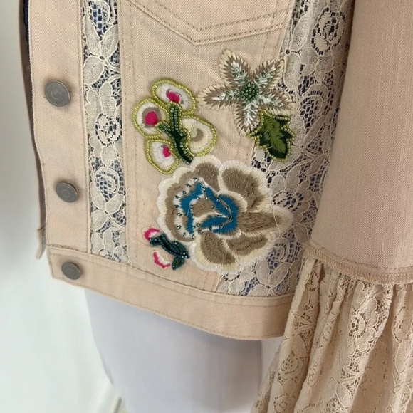 Woman BOSTON PROPER Ivory lace beaded Embellished Denim jacket XS - Picture 12 of 14